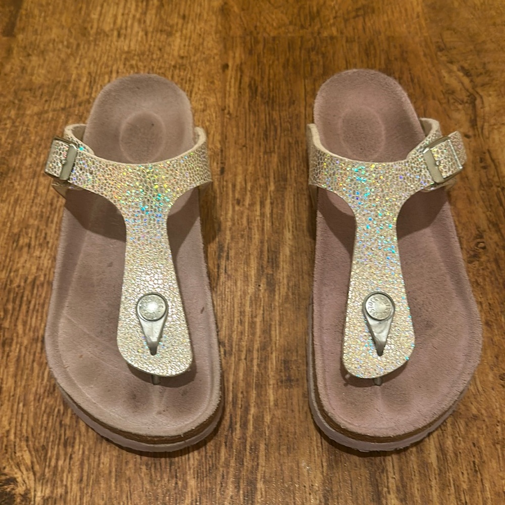 Kids Birkenstocks size 34 US size 3-3 1/2
